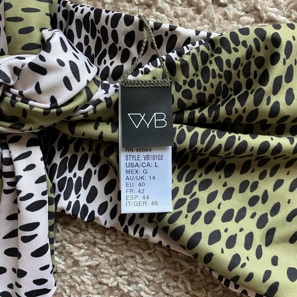 Reversible Animal Print Bandeau Bikini - Picture 3 of 5